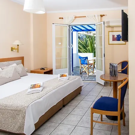 Syros Atlantis 3* Vári