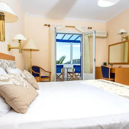 Syros Atlantis فندق Vári